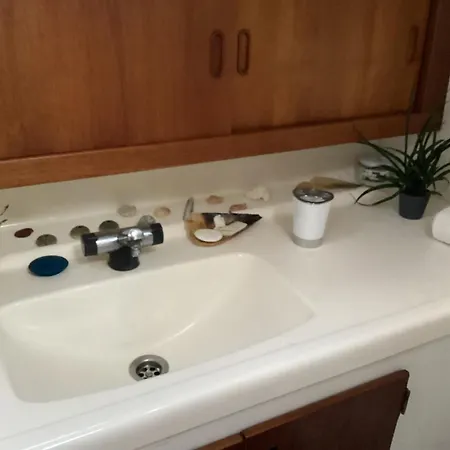 Merak Ботель *