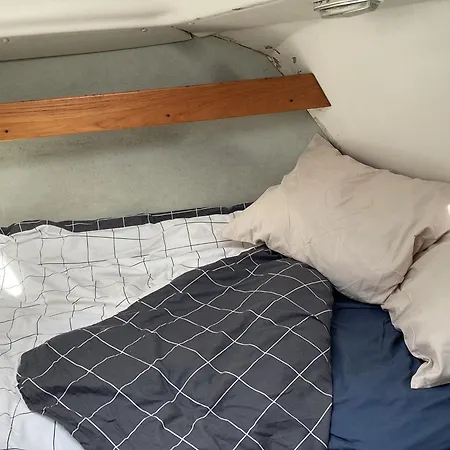 Ботель Merak Лісабон